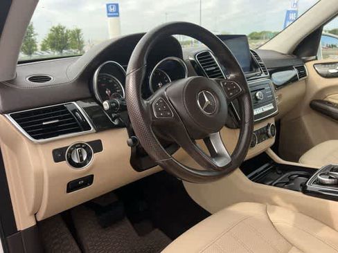 Used 2017 Mercedes-Benz GLS 450 4MATIC image 15