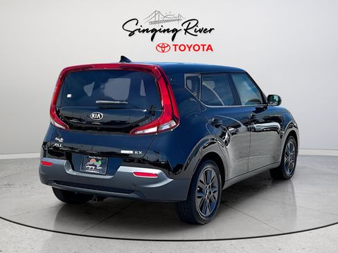 Used 2021 Kia Soul EX FWD image 6
