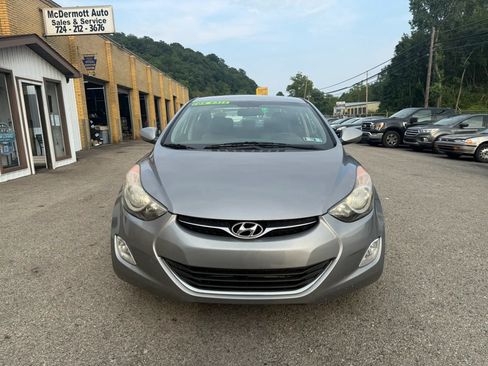 Used 2013 Hyundai Elantra GLS w/ Preferred Pkg FWD image 5