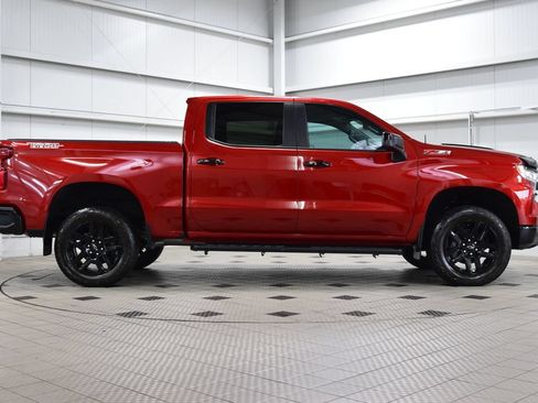 Used 2023 Chevrolet Silverado 1500 LT Trail Boss AWD/4WD image 9