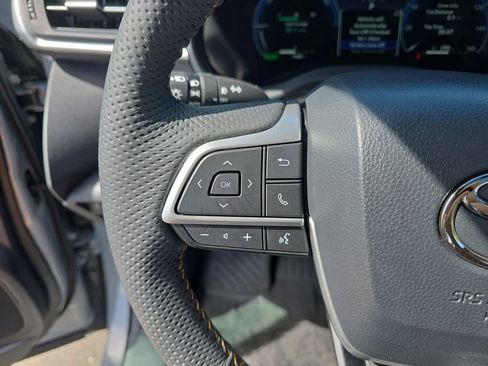 Certified 2025 Toyota Sienna XLE Woodland Edition AWD/4WD image 21