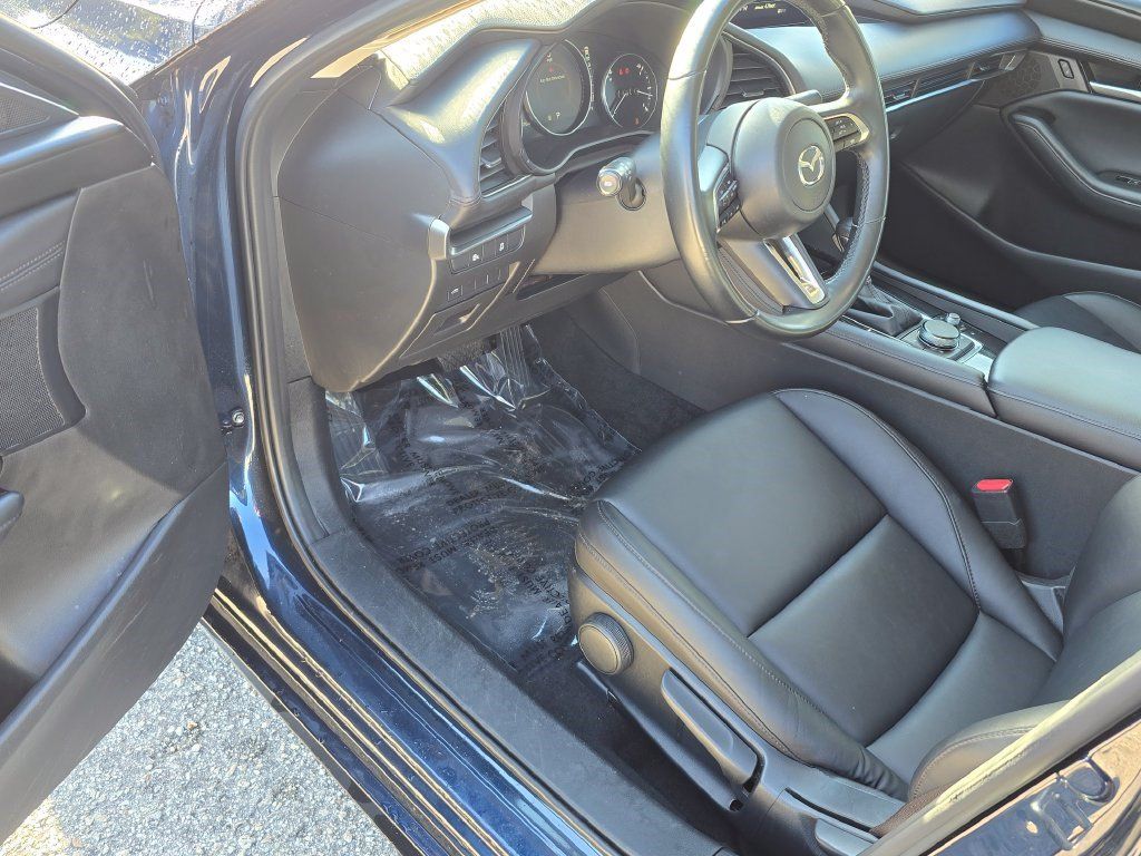 Used 2025 MAZDA MAZDA3 s FWD image 15