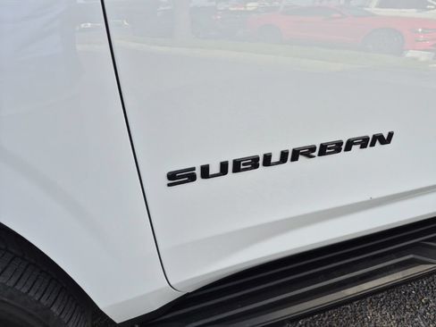 Used 2024 Chevrolet Suburban RST w/ Sport Performance Package RWD image 27