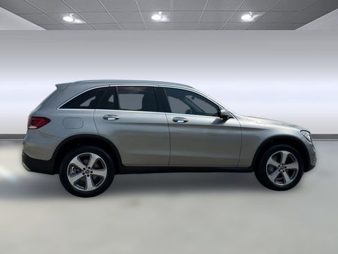 Used 2022 Mercedes-Benz GLC 300 4MATIC image 8