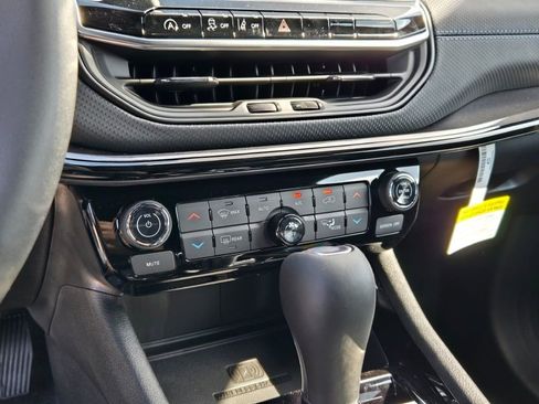 New 2026 Jeep Compass Latitude w/ Quick Order Package 29K image 24