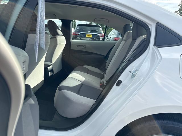 Used 2023 Toyota Corolla LE FWD image 14