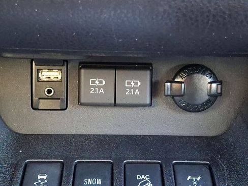 Used 2019 Toyota Highlander Limited Platinum image 28