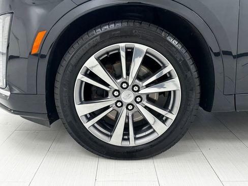 Used 2024 Cadillac XT6 Premium Luxury image 46