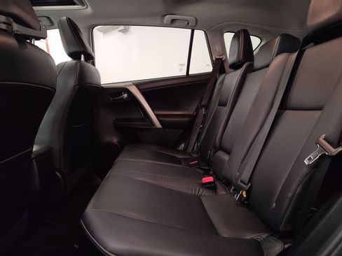 Used 2015 Toyota RAV4 Limited image 25