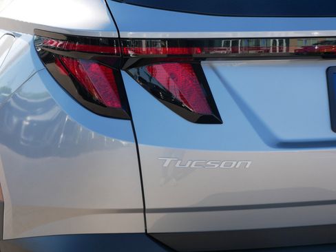 Used 2025 Hyundai Tucson SEL AWD/4WD image 17