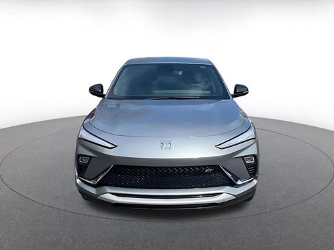 Used 2025 Buick Envista Sport Touring image 4