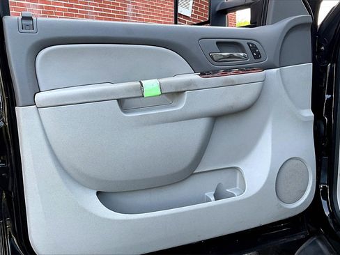 Used 2013 Chevrolet Silverado 3500 LTZ w/ LTZ Plus Package image 14