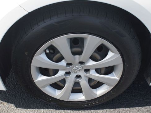 Used 2023 Toyota Corolla LE FWD image 23