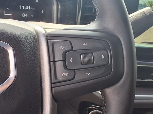 Used 2025 GMC Sierra 1500 SLT image 15