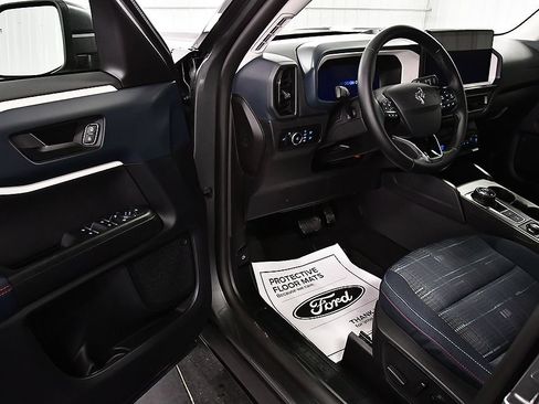 Used 2025 Ford Bronco Sport Heritage w/ Convenience Package AWD/4WD image 16