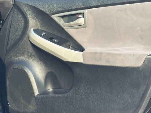 Used 2013 Toyota Prius Three w/ Solar Roof Pkg FWD image 17