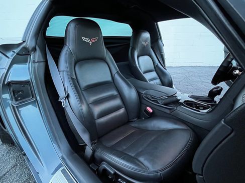 Used 2011 Chevrolet Corvette Grand Sport w/ Preferred Equipment Group image 9