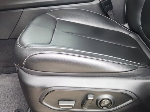 Used 2024 Jeep Grand Cherokee L Limited image 24