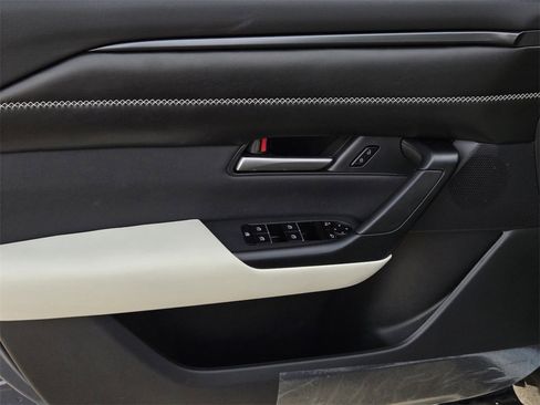 New 2026 MAZDA CX-50 AWD 2.5 S w/ Weather Package image 17