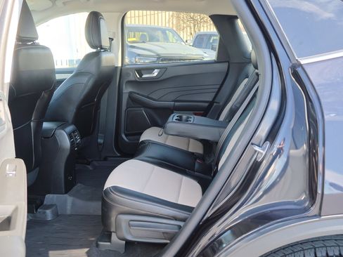 Used 2021 Ford Escape Titanium w/ Titanium Elite Package image 28