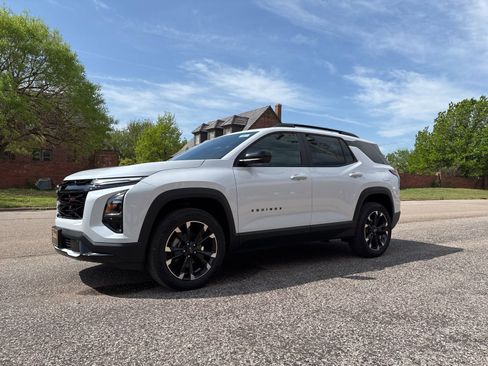 New 2026 Chevrolet Equinox RS w/ Convenience Package III FWD image 2