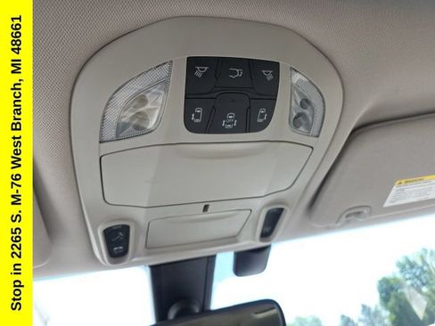 Used 2020 Chrysler Pacifica Limited FWD image 30