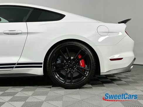 Used 2021 Ford Mustang Shelby GT500 w/ Technology Package RWD image 44