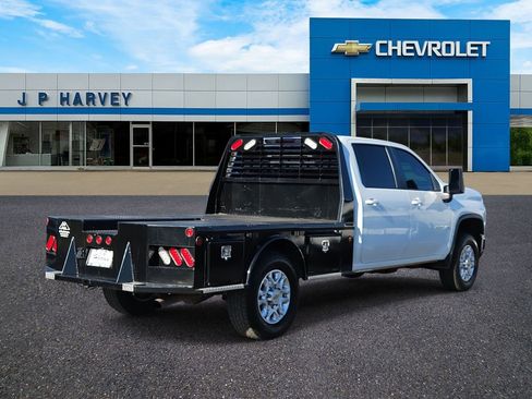 Used 2022 Chevrolet Silverado 3500 LT w/ Convenience Package image 4