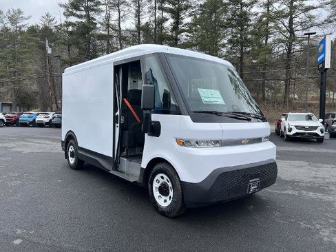 New 2025 Chevrolet Brightdrop 400 w/ Battery Pack, Max Range image 7