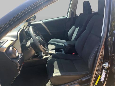 Used 2013 Toyota RAV4 XLE FWD image 7