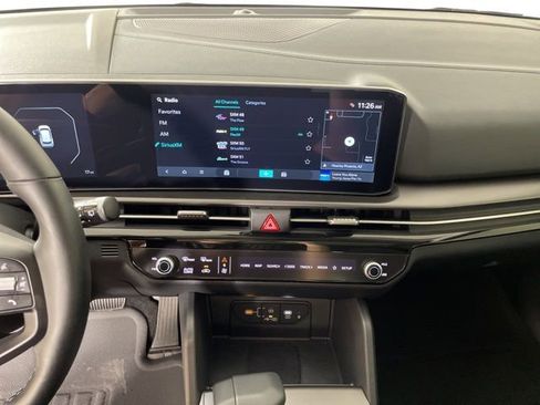 New 2026 Kia Sportage SX image 25