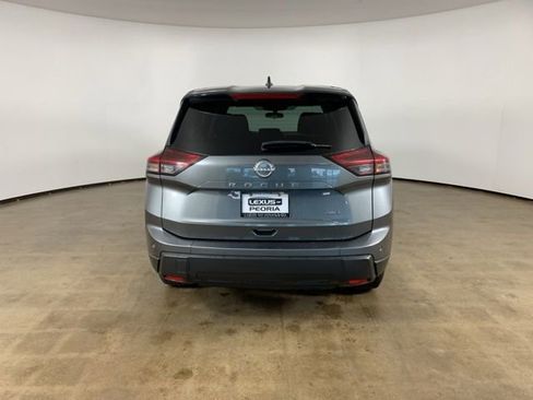 Used 2024 Nissan Rogue S AWD/4WD image 10
