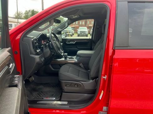 Used 2024 Chevrolet Silverado 1500 LT Trail Boss w/ Convenience Package II AWD/4WD image 13