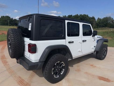 Used 2024 Jeep Wrangler Unlimited Rubicon 4xe AWD/4WD image 5