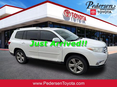 Used 2012 Toyota Highlander Limited w/ Tow Pkg FWD image 1