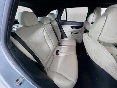 Certified 2025 Mercedes-Benz GLC 300 4MATIC image 23