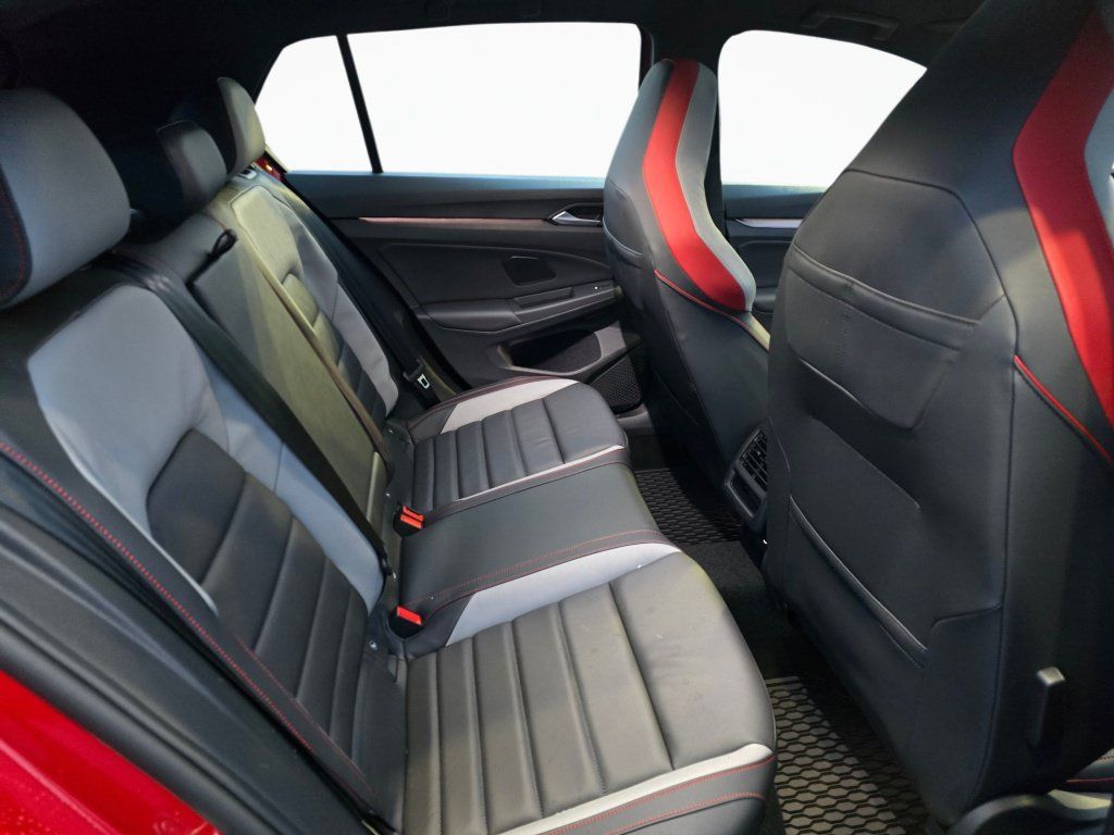 New 2026 Volkswagen GTI SE FWD image 32