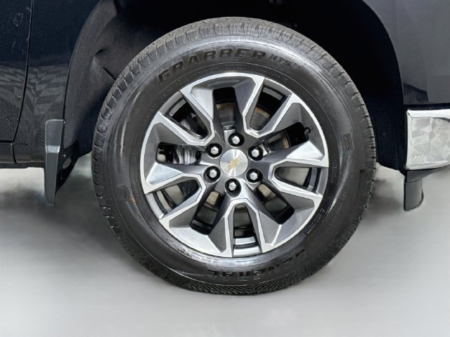 Used 2024 Chevrolet Silverado 1500 LT AWD/4WD image 31