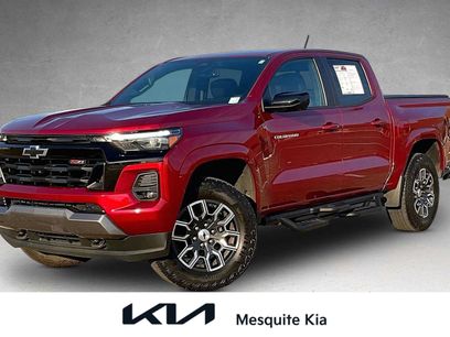 Used 2023 Chevrolet Colorado Z71 w/ Z71 Convenience Package 2