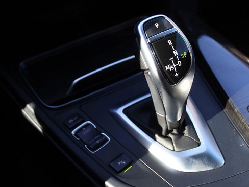 Used 2018 BMW 430i Convertible image 25