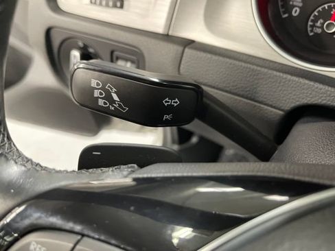 Used 2016 Volkswagen Golf S FWD image 19