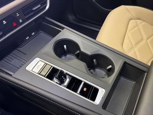 New 2026 Volkswagen Atlas Cross Sport SE image 21