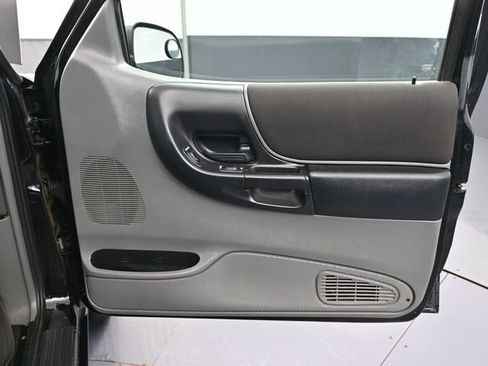 Used 2004 Ford Ranger XLT image 30