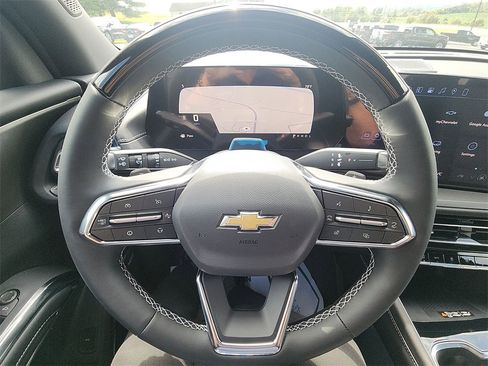 New 2026 Chevrolet Traverse LT w/ Enhanced Driving Package image 14