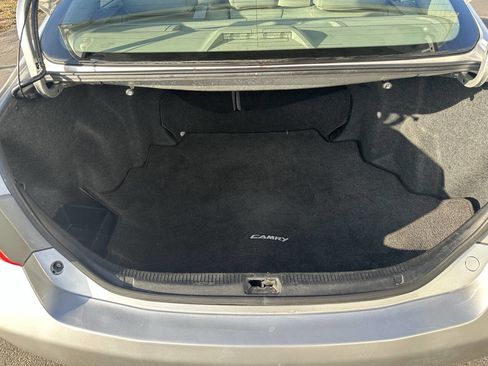 Used 2009 Toyota Camry LE image 11