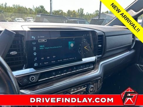 Used 2025 Chevrolet Silverado 3500 LT w/ Convenience Package AWD/4WD image 12