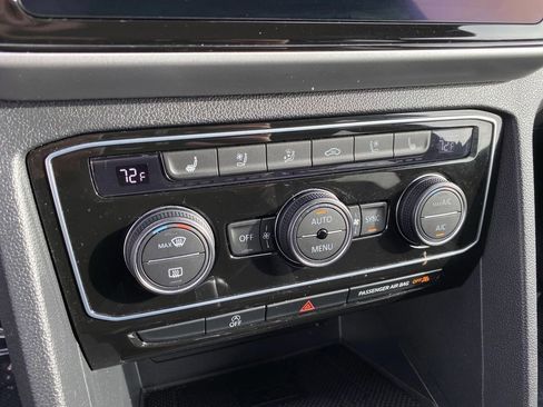 Used 2021 Volkswagen Atlas Cross Sport SEL Premium image 21