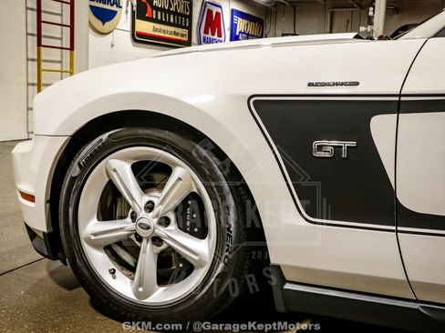 Used 2010 Ford Mustang GT RWD image 33