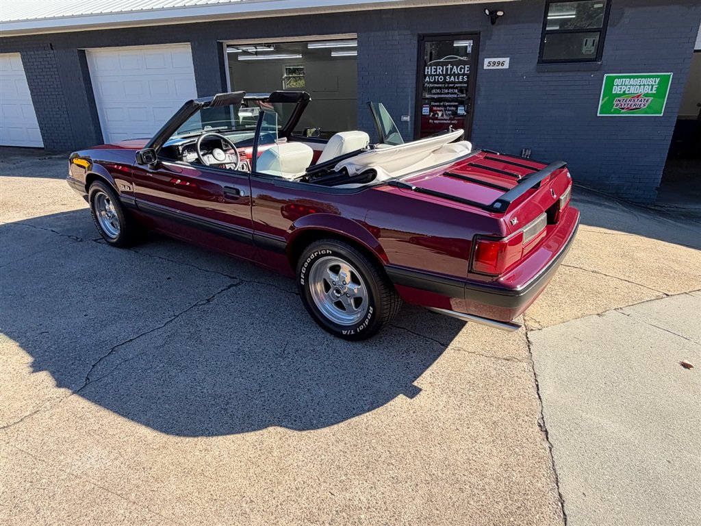 Used 1989 Ford Mustang LX RWD image 9