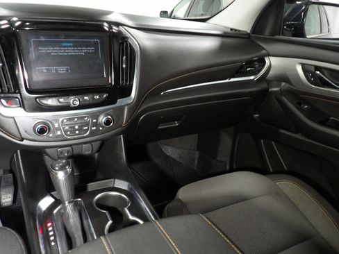 Used 2019 Chevrolet Traverse LT w/ LPO, Floor Liner Package AWD/4WD image 15